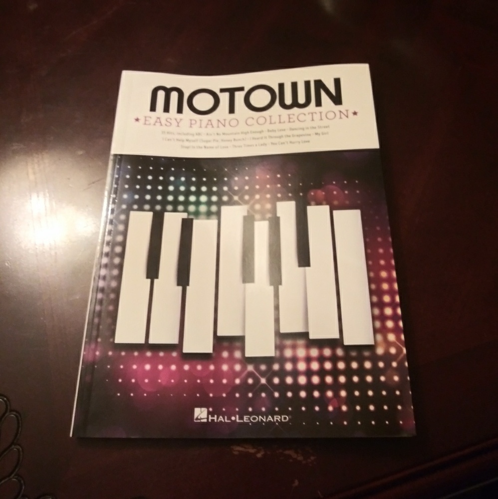 Piano Book Motown